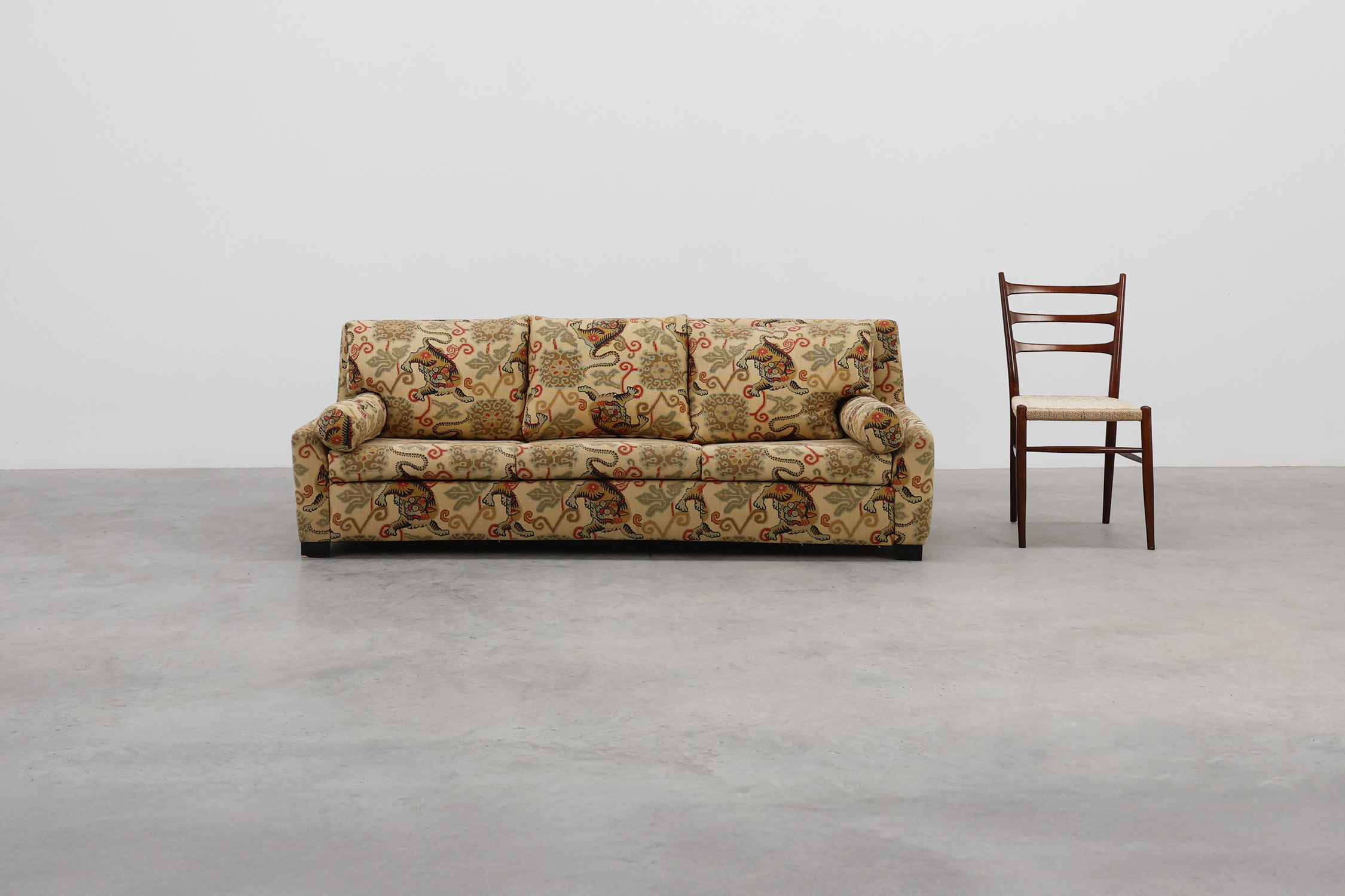 Hollywood Regency 3-seater sofa with Lion‑Motif Upholstery, Italy ca. 1990thumbnail